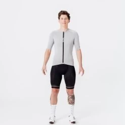 Gore Wear Maillot GOREWEAR Torrent Manche Courte Gris Neutre 11 Gore Wear Maillot GOREWEAR Torrent Manche Courte Gris Neutre -Vélo Équipement Magasin gow 100918bf00 004