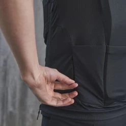 Plastron De Protection POC Oseus VPD Noir Trafic 12 Plastron De Protection POC Oseus VPD Noir Trafic -Vélo Équipement Magasin pc 20388 1002 005