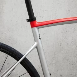 Vélo De Route Ridley Fenix SL Disc Shimano 105 Mix Rouge Argent 12 Vélo De Route Ridley Fenix SL Disc Shimano 105 Mix Rouge Argent -Vélo Équipement Magasin rid sbifsdrid536 c 006